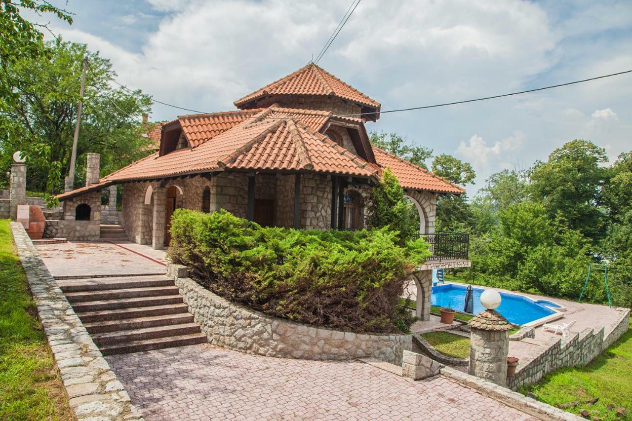 Вилла Exclusive House Legacy Смедерево Экстерьер фото